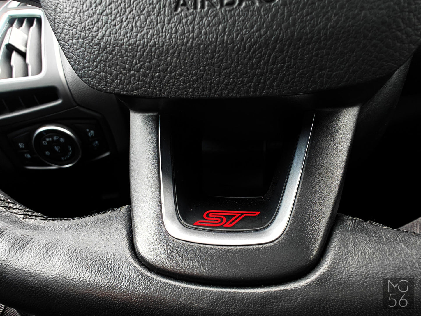 Ford Focus ST 2.0 EcoBoost Recaro Manual Stealth - Ford