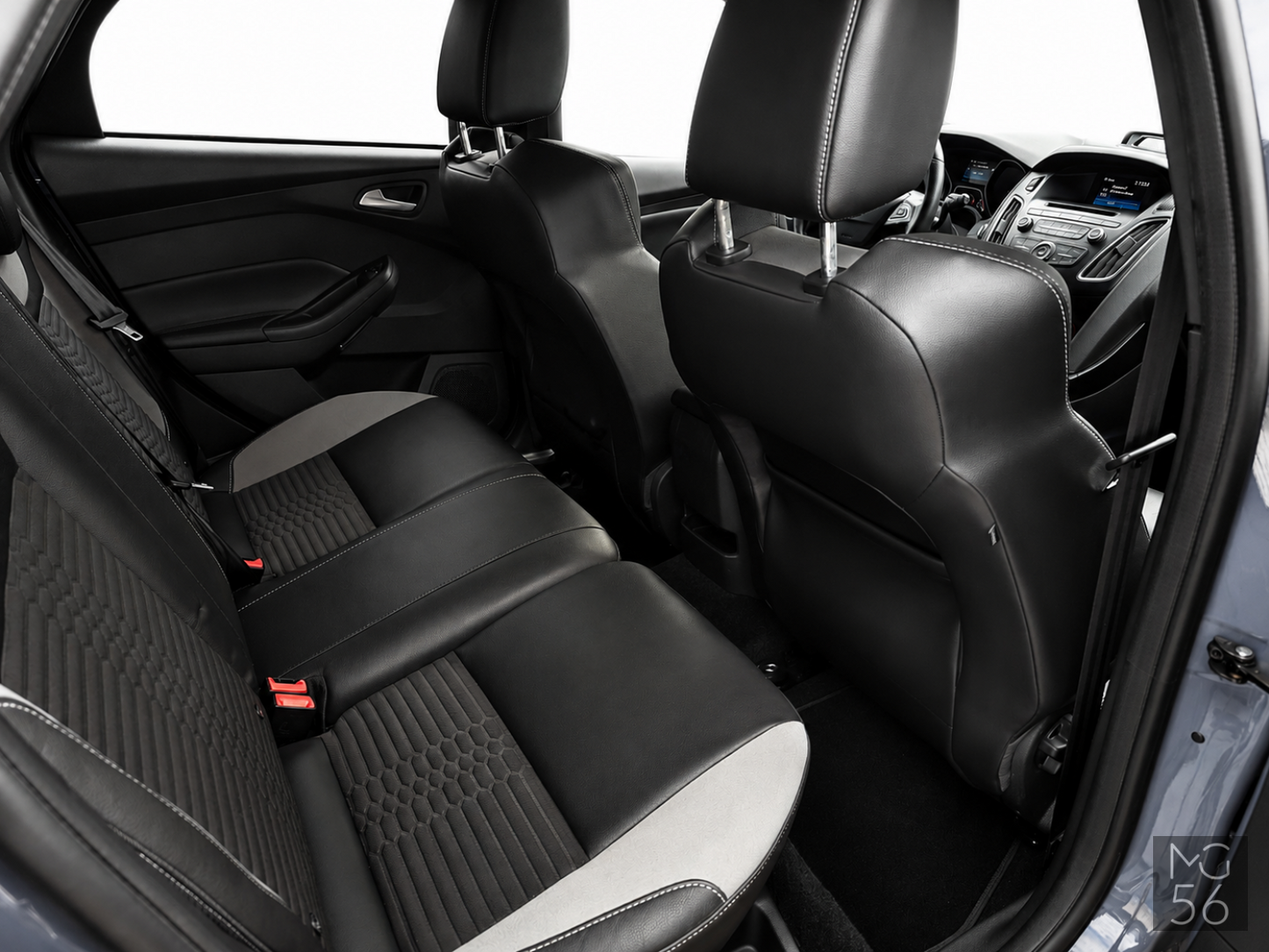 Ford Focus ST 2.0 EcoBoost Recaro Manual Stealth - Ford