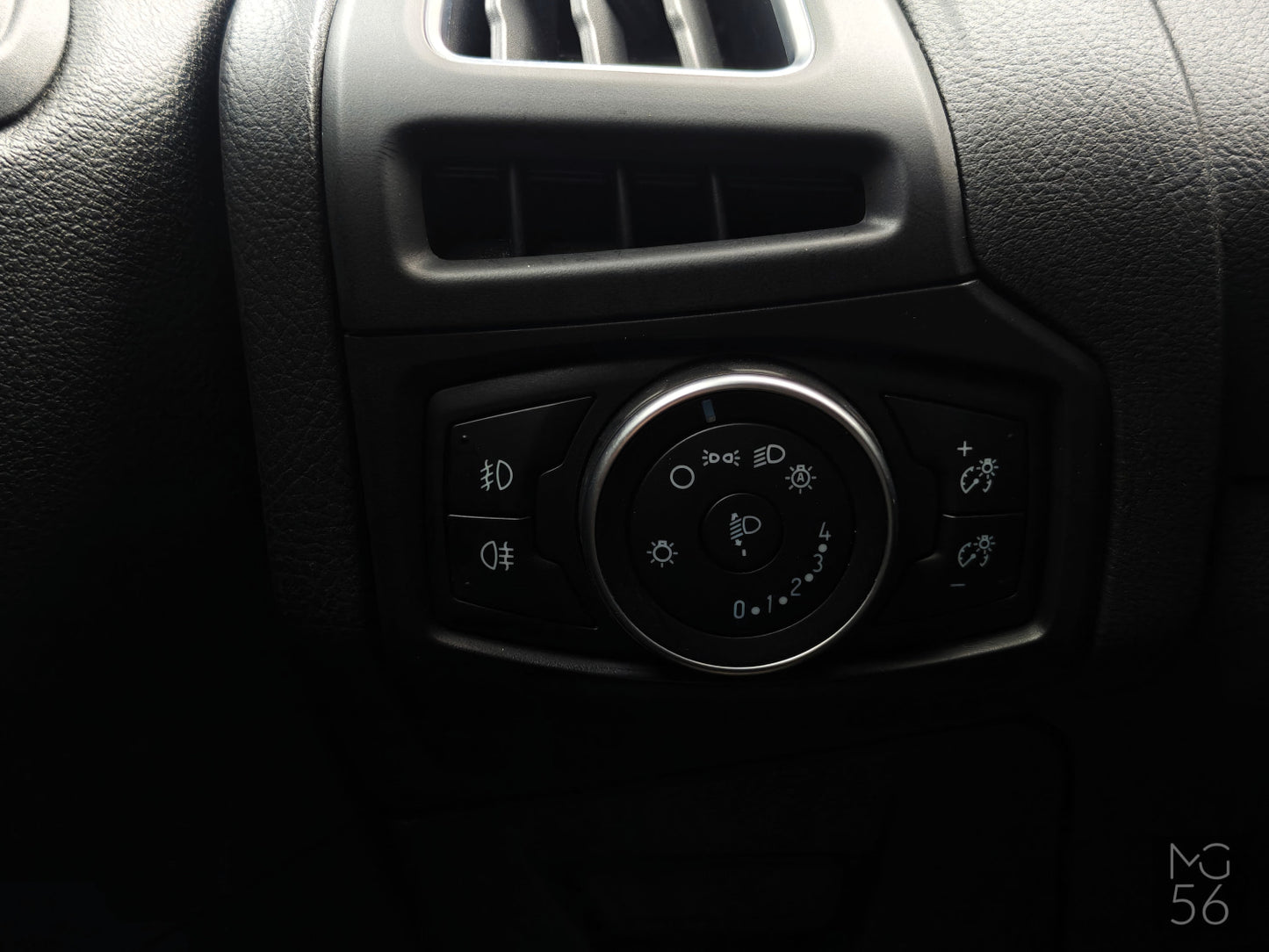 Ford Focus ST 2.0 EcoBoost Recaro Manual Stealth - Ford