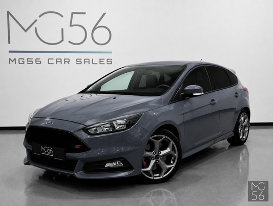 Ford Focus ST 2.0 EcoBoost Recaro Manual Stealth - Ford