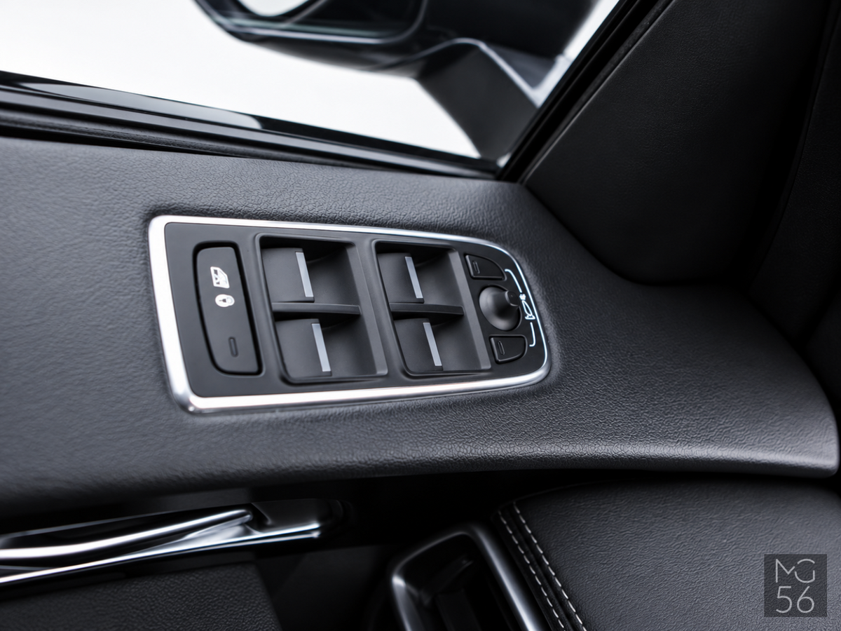 Jaguar F-PACE 25t AWD R-Sport Ebony Black - Jaguar