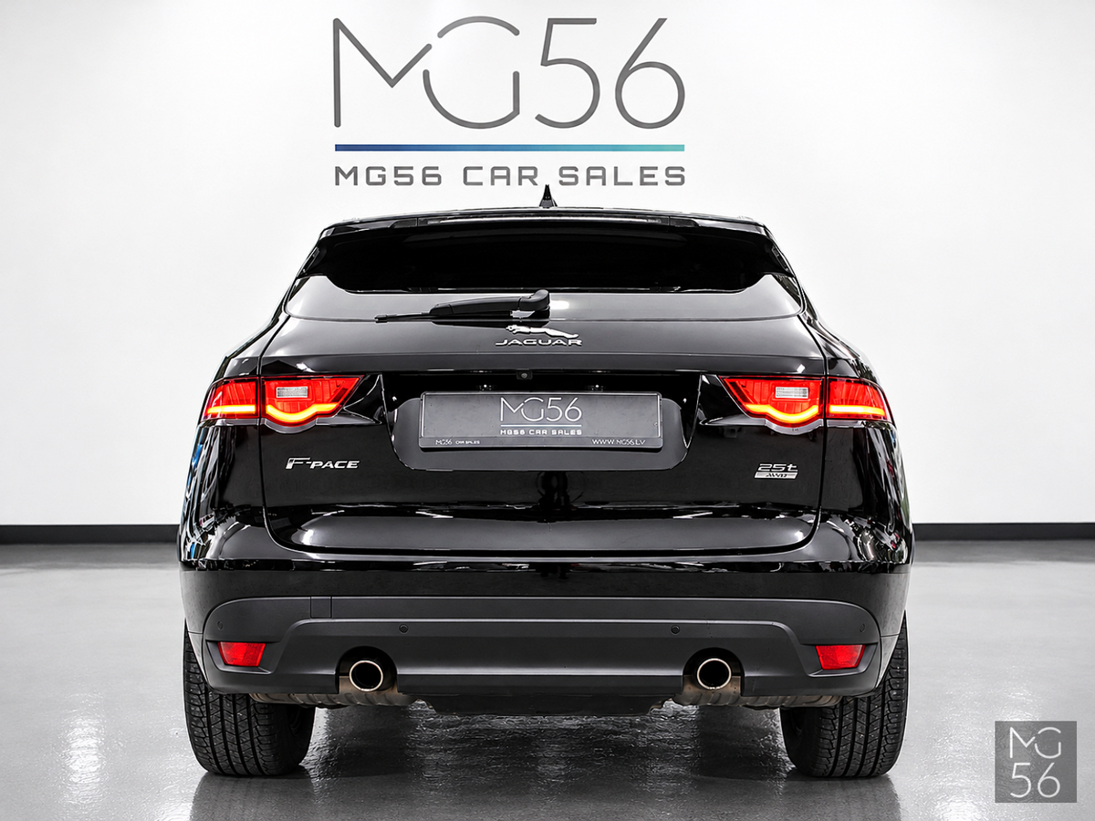 Jaguar F-PACE 25t AWD R-Sport Ebony Black - Jaguar