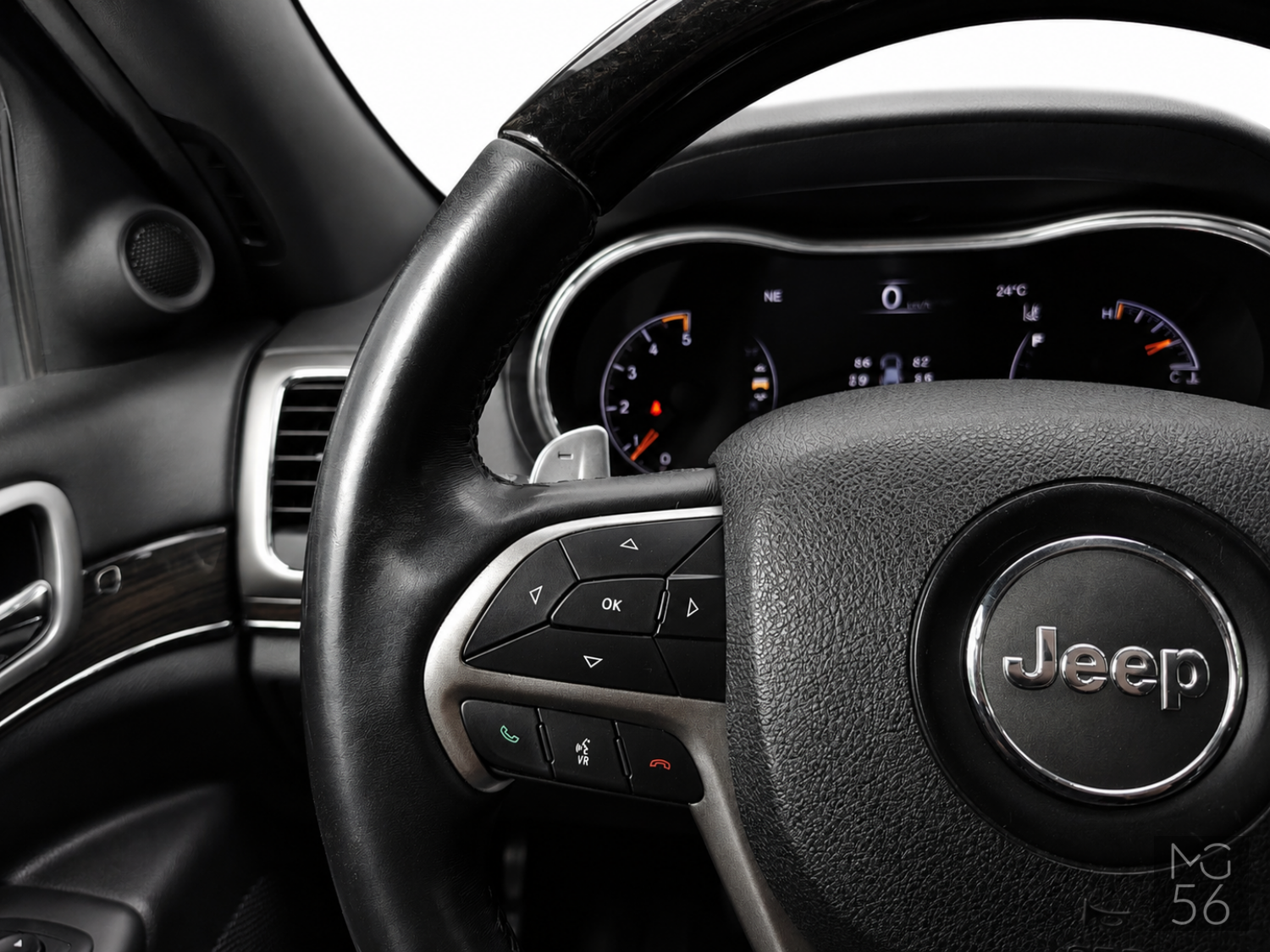 Jeep Grand Cherokee Overland Quadra-Drive II Alpine Diamond Black Crystal - Jeep