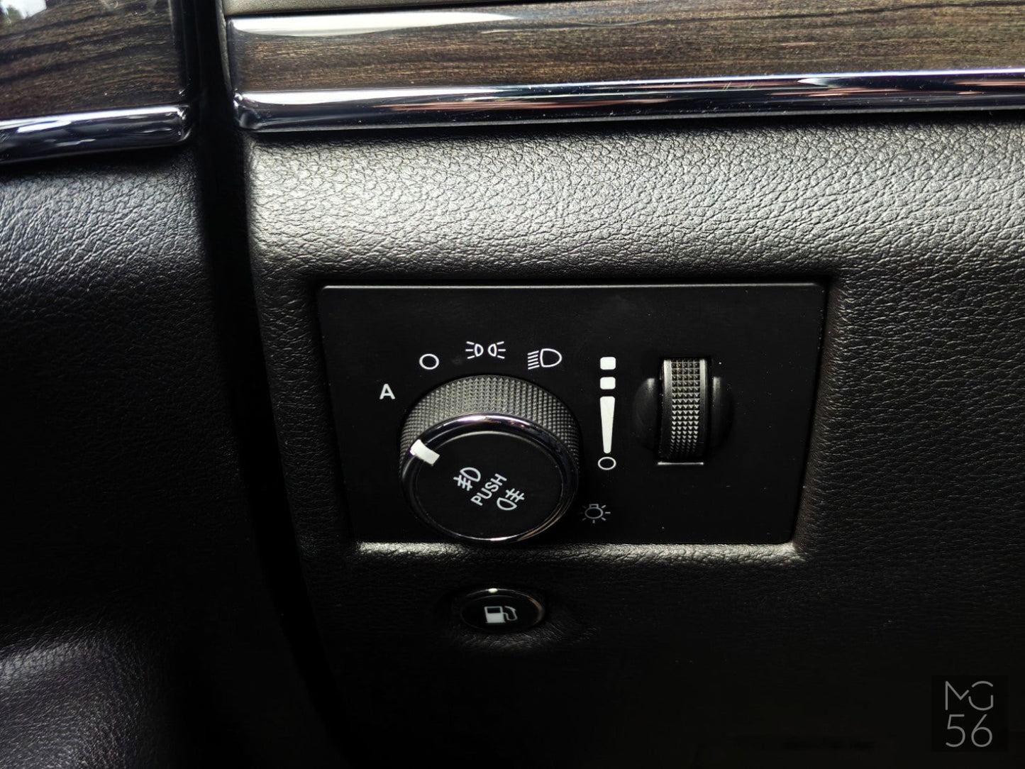 Jeep Grand Cherokee Overland Quadra-Drive II Alpine Diamond Black Crystal - Jeep
