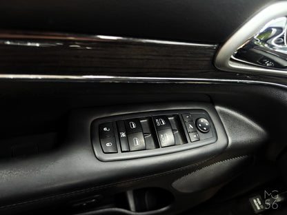 Jeep Grand Cherokee Overland Quadra-Drive II Alpine Diamond Black Crystal - Jeep