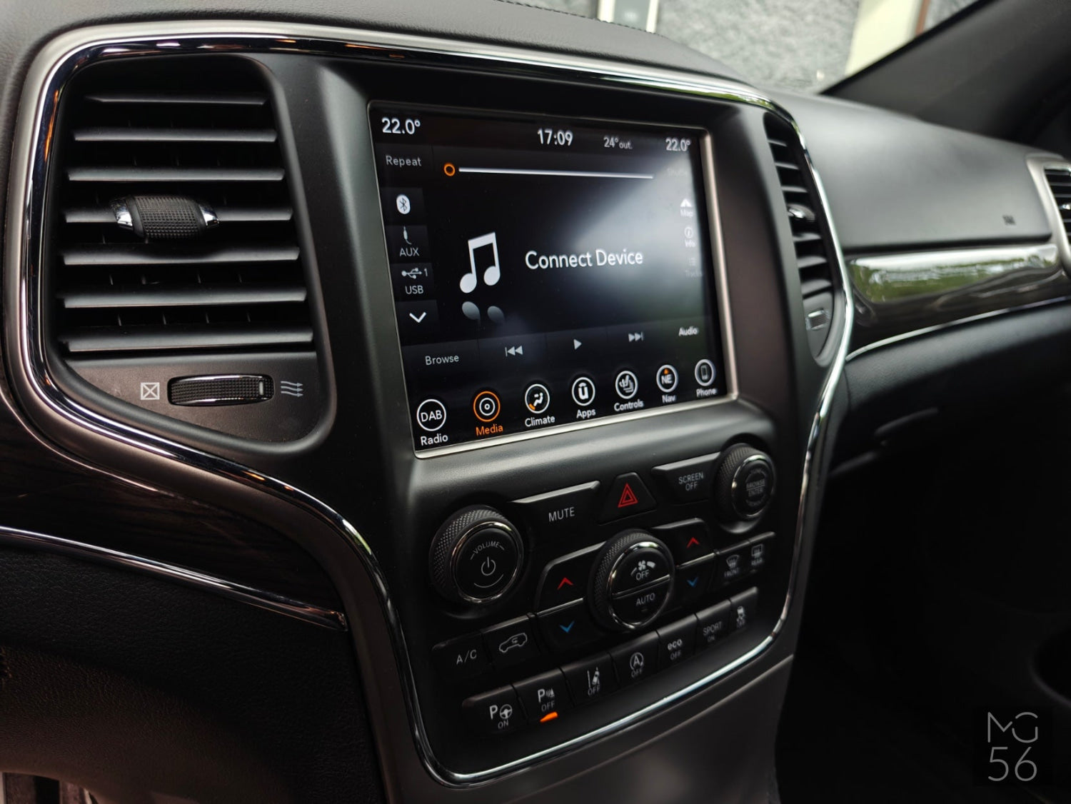 Jeep Grand Cherokee Overland Quadra-Drive II Alpine Diamond Black Crystal - Jeep