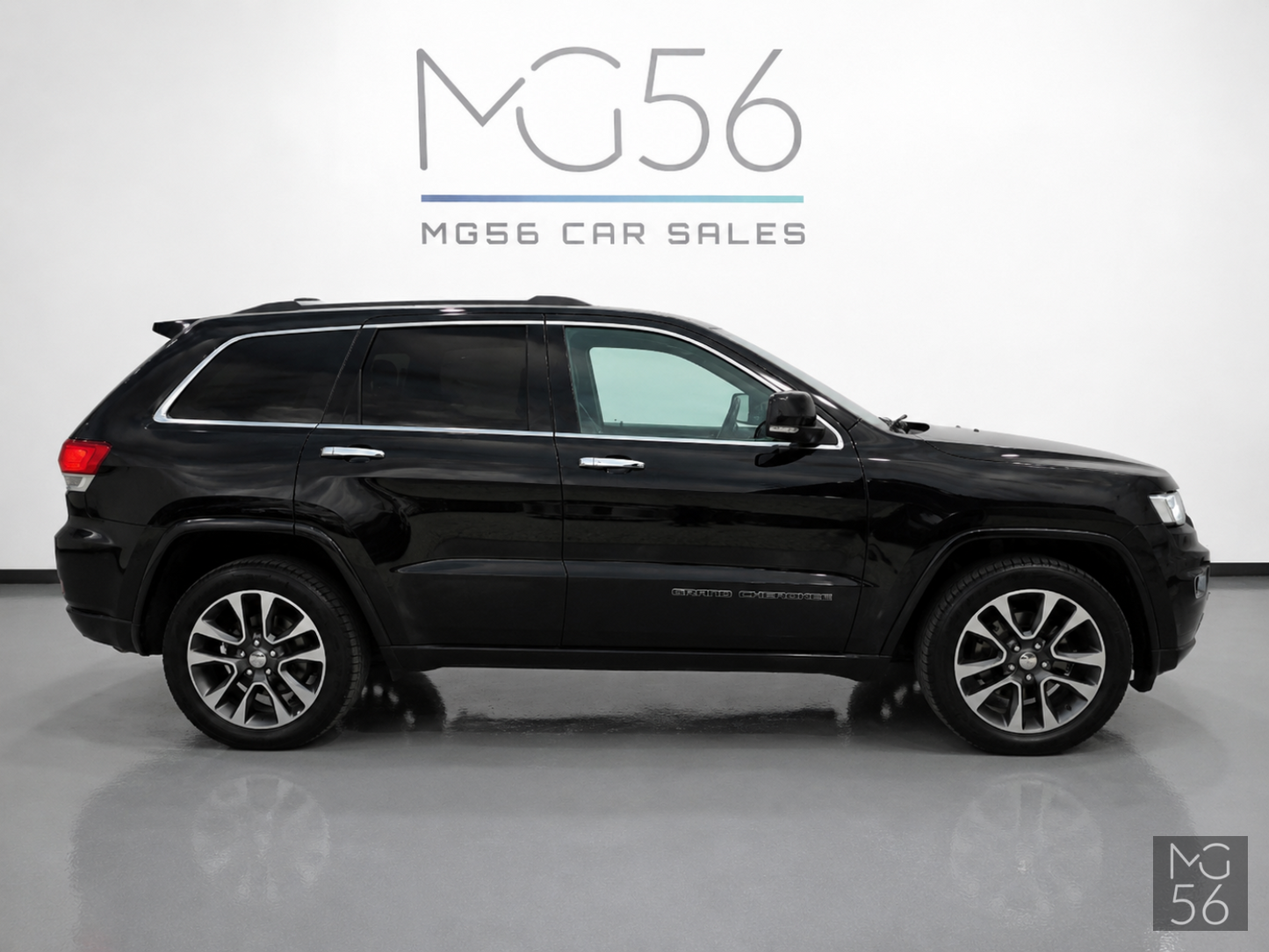Jeep Grand Cherokee Overland Quadra-Drive II Alpine Diamond Black Crystal - Jeep