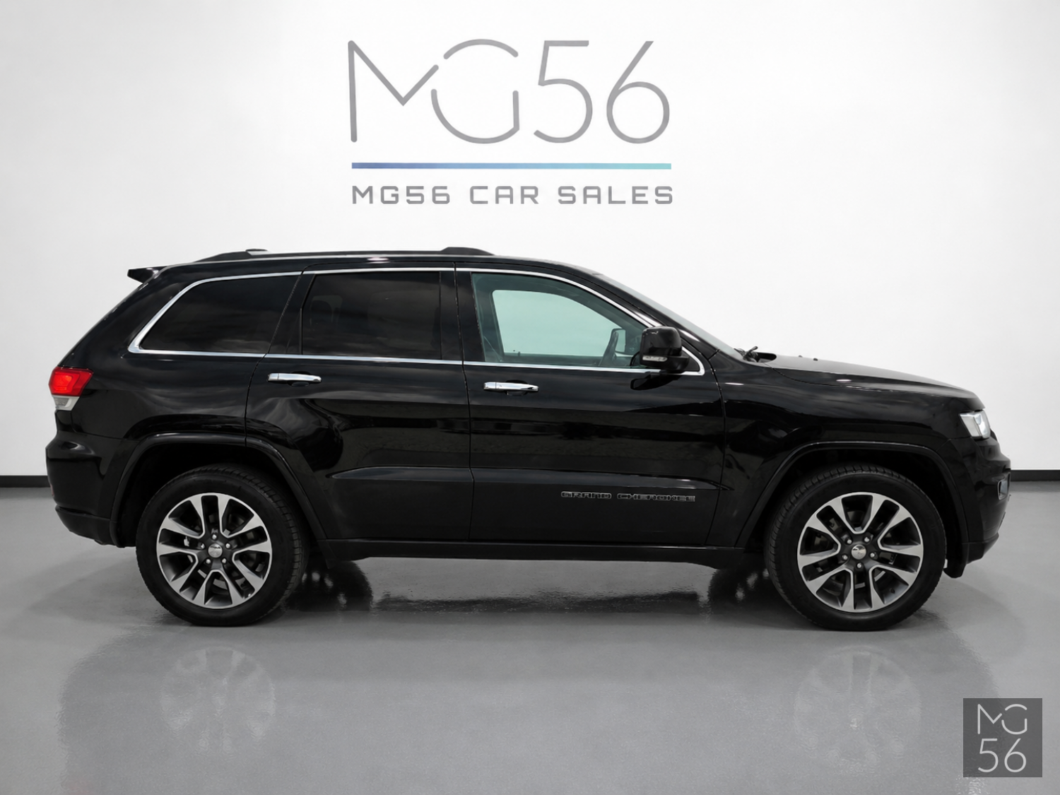 Jeep Grand Cherokee Overland Quadra-Drive II Alpine Diamond Black Crystal - Jeep