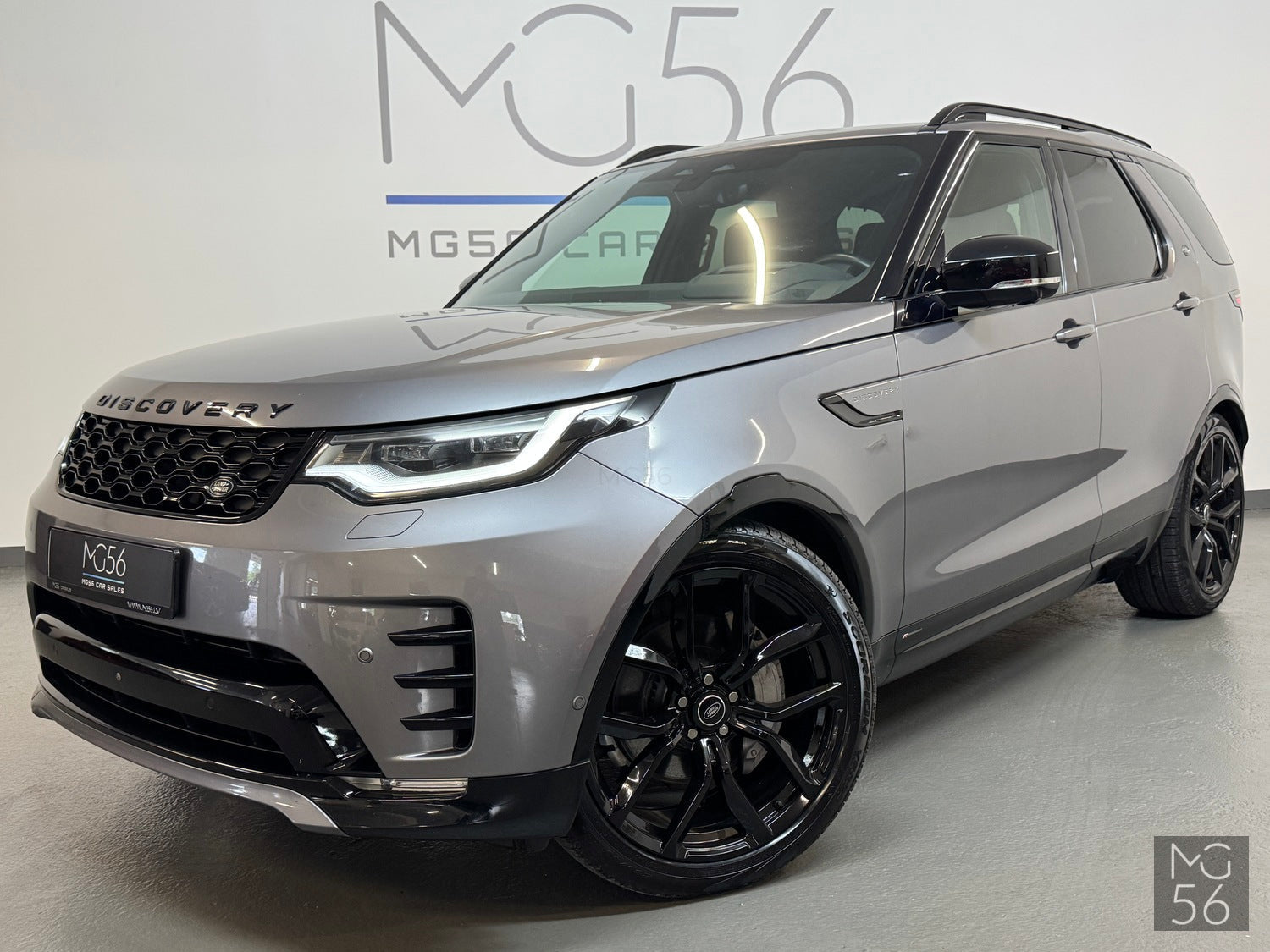 Land Rover Discovery 5 3.0D AWD Drive Select R-Dynamic Land Rover