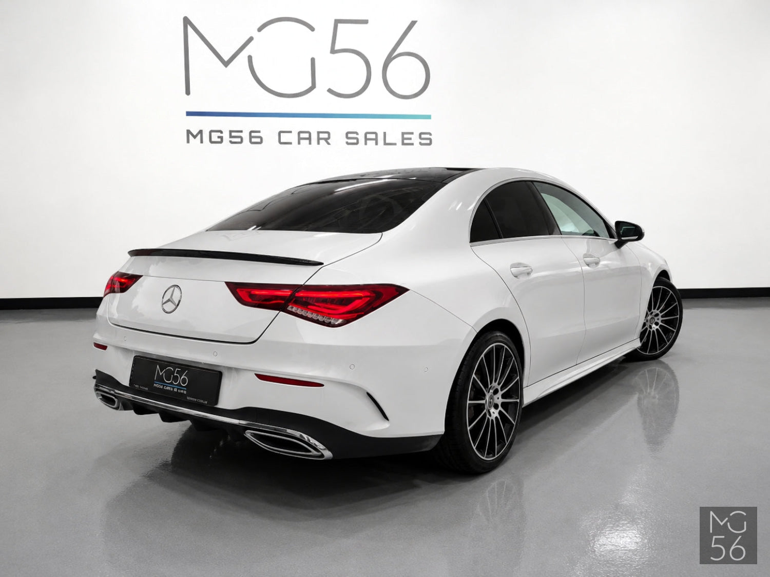 Mercedes-Benz CLA 250 Coupe AMG Line Distronic Digital White Metallic - Mercedes-Benz