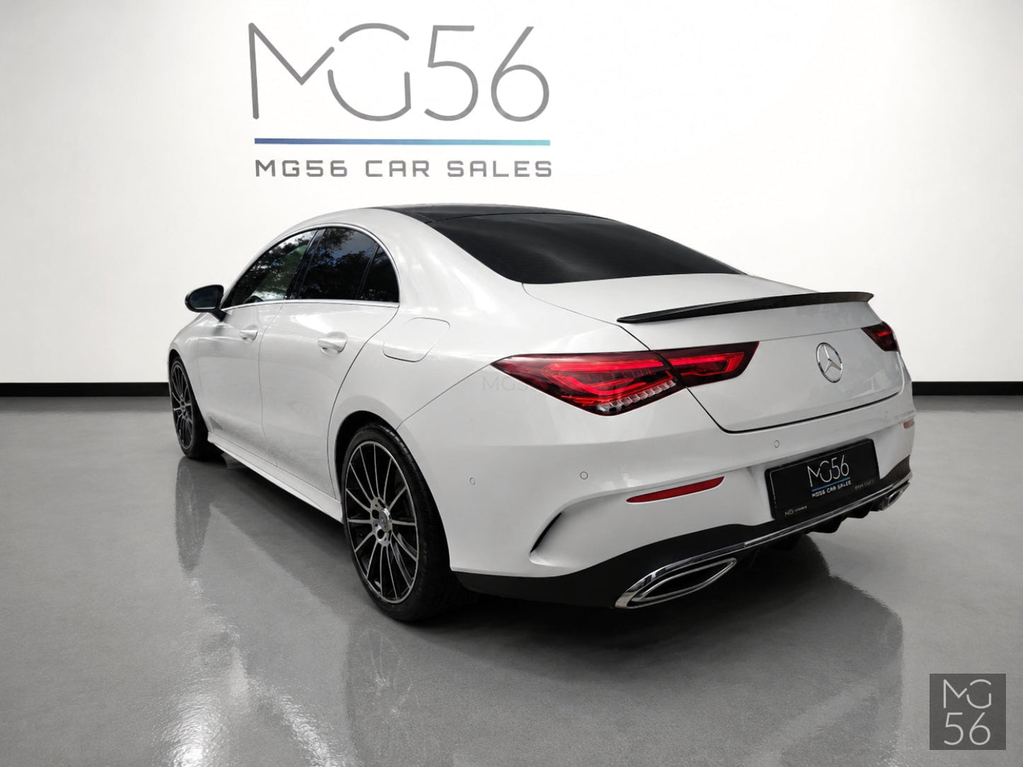 Mercedes-Benz CLA 250 Coupe AMG Line Distronic Digital White Metallic - Mercedes-Benz