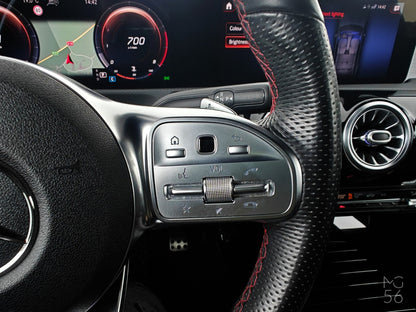 Mercedes-Benz CLA 250 Coupe AMG Line Distronic Digital White Metallic - Mercedes-Benz