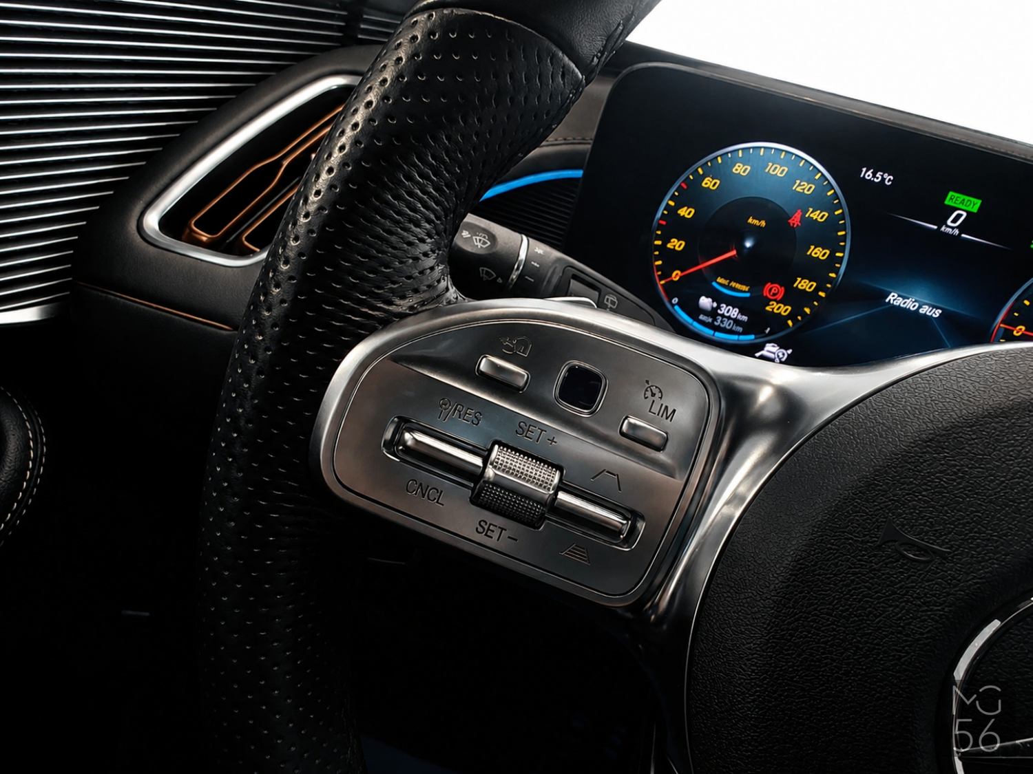 Mercedes-Benz EQC 400 4MATIC AMG Line Distronic Obsidian Black Metallic - Mercedes-Benz