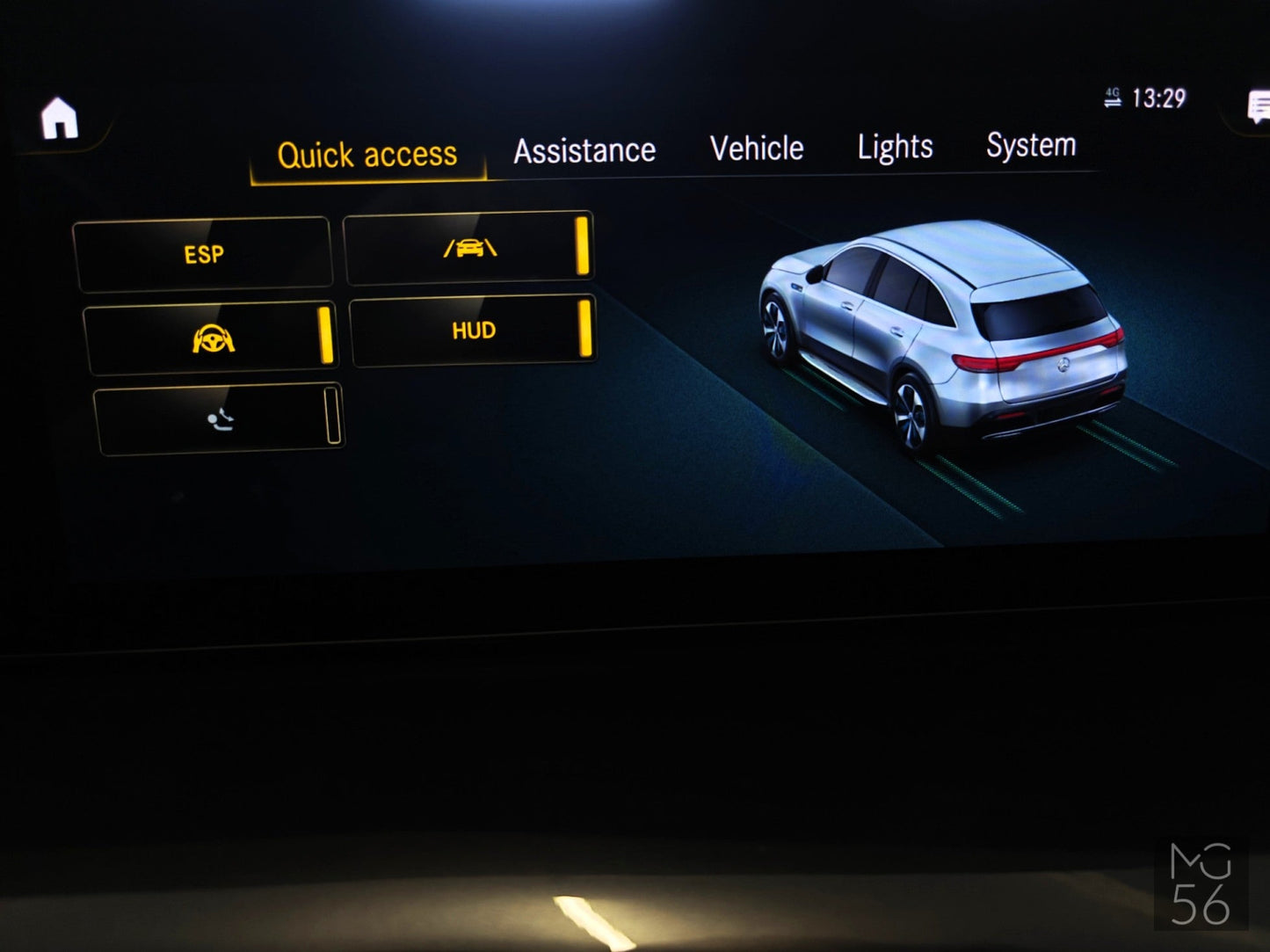 Mercedes-Benz EQC 400 4MATIC AMG Line Distronic Obsidian Black Metallic - Mercedes-Benz