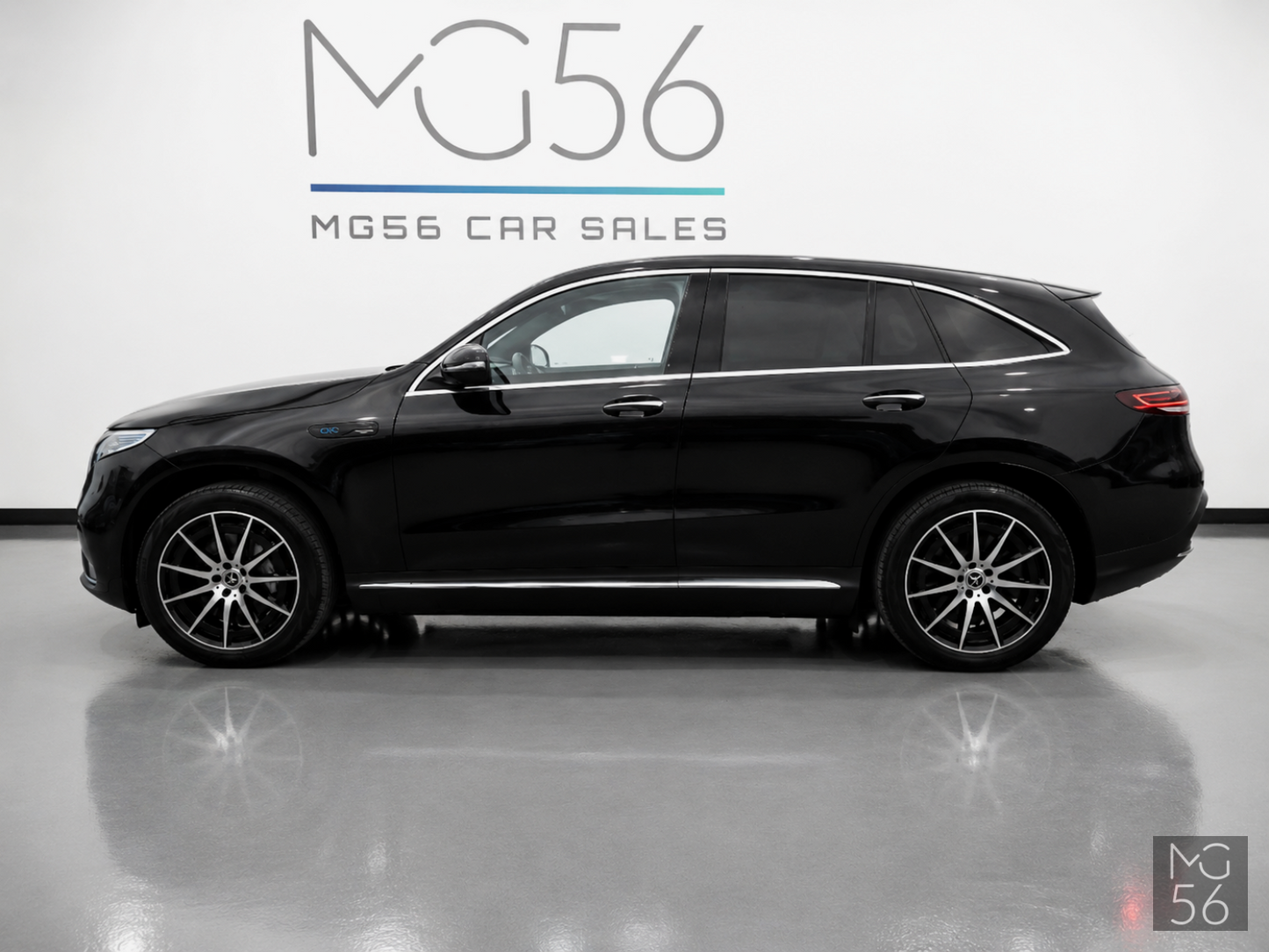 Mercedes-Benz EQC 400 4MATIC AMG Line Distronic Obsidian Black Metallic - Mercedes-Benz