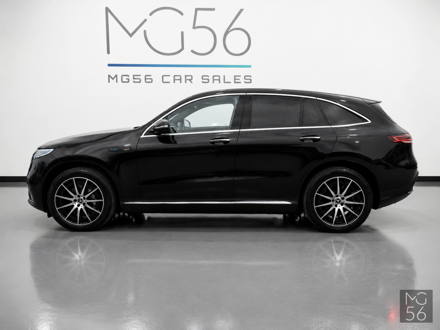 Mercedes-Benz EQC 400 4MATIC AMG Line Distronic Obsidian Black Metallic - Mercedes-Benz