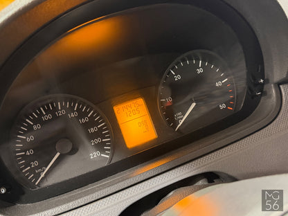 Mercedes-Benz Vito Magma Red Mercedes-Benz