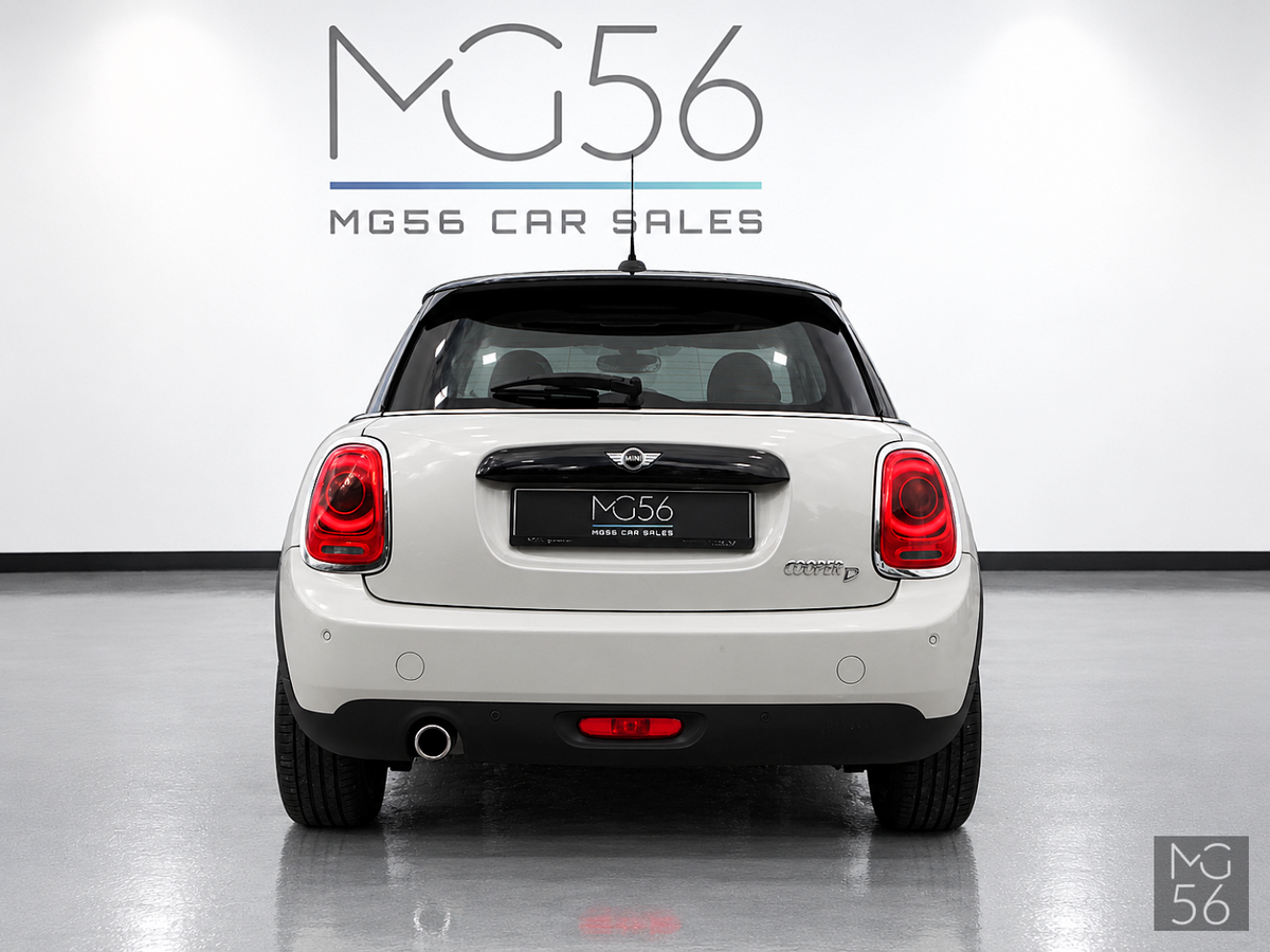 MINI Cooper D F55 White Silver Metallic - MINI
