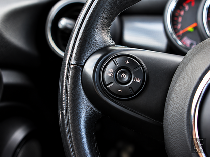 MINI Cooper D F55 White Silver Metallic - MINI