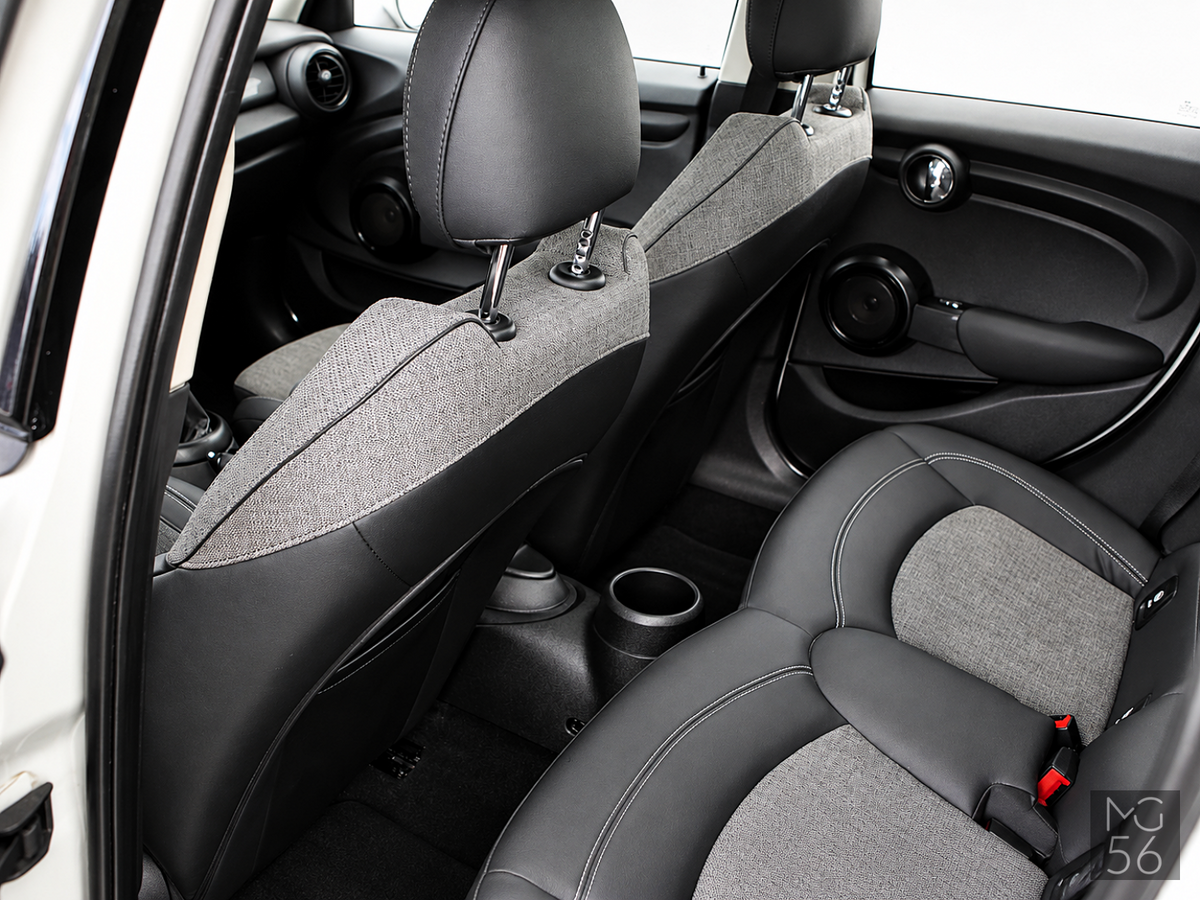 MINI Cooper D F55 White Silver Metallic - MINI