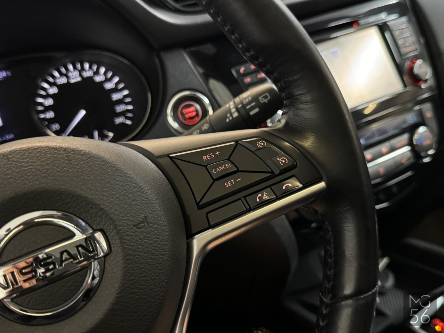 Nissan X-Trail Black Pearl 2.0 dCi TEKNA Nissan