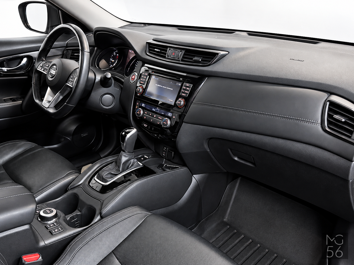 Nissan X-Trail Black Pearl 2.0 dCi TEKNA - Nissan
