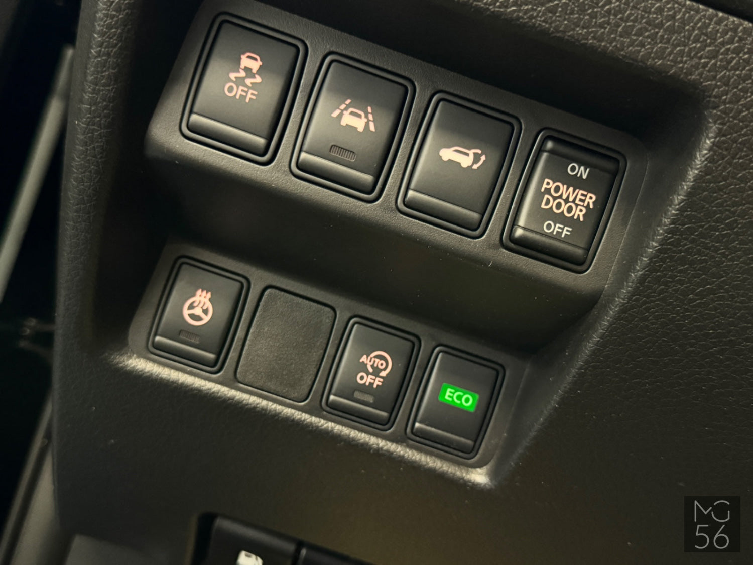 Nissan X-Trail Black Pearl 2.0 dCi TEKNA Nissan