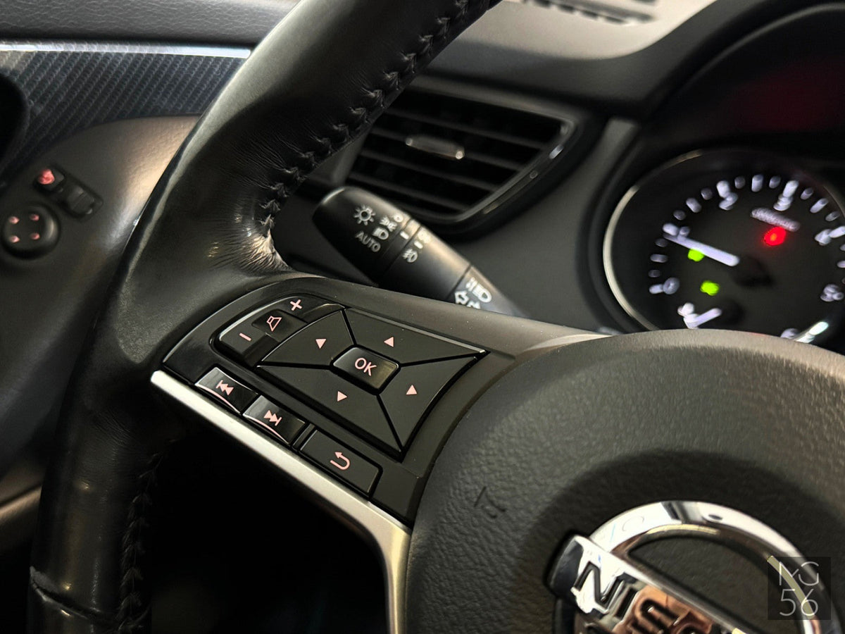 Nissan X-Trail Black Pearl 2.0 dCi TEKNA - Nissan