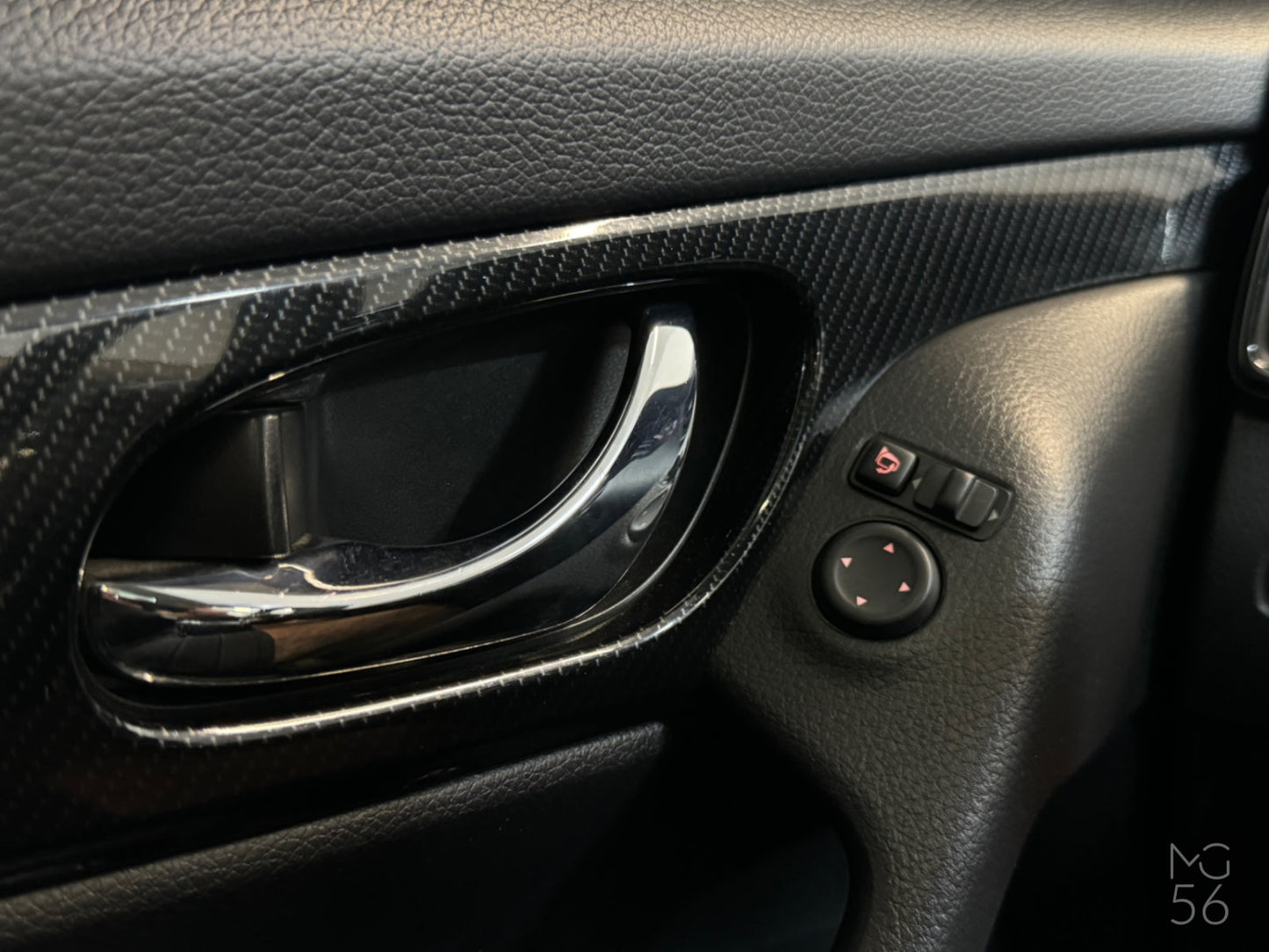 Nissan X-Trail Black Pearl 2.0 dCi TEKNA Nissan