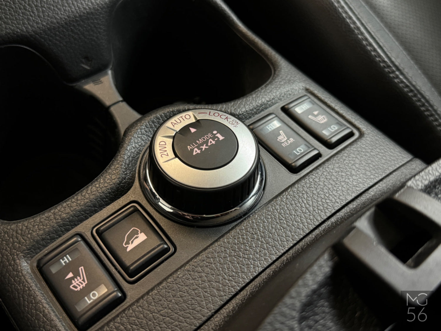 Nissan X-Trail Black Pearl 2.0 dCi TEKNA Nissan