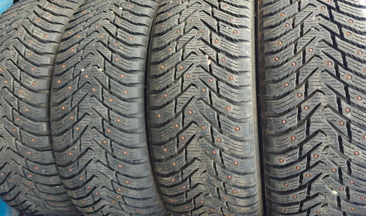 Nokian Hakkapeliitta 8 SUV - 215/55/R18 (4x) - R20
