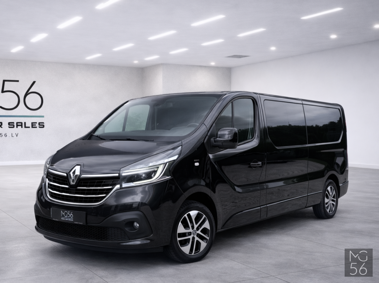 Renualt Trafic L2 8 seats Renault