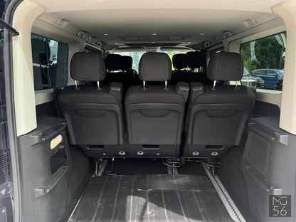 Renualt Trafic L2 8 seats Renault