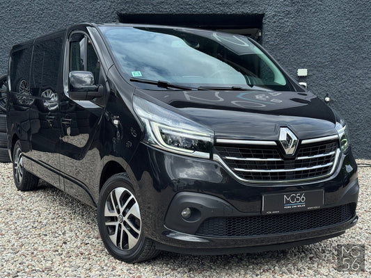Renualt Trafic L2 8 seats Renault