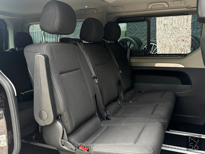 Renualt Trafic L2 8 seats Renault