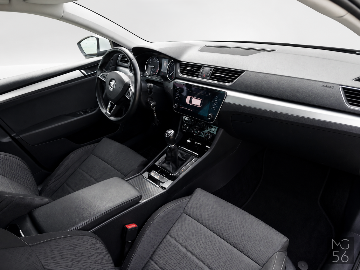 Škoda Superb Combi 1.6 TDI Xenon AFS Business Grey Metallic - Škoda