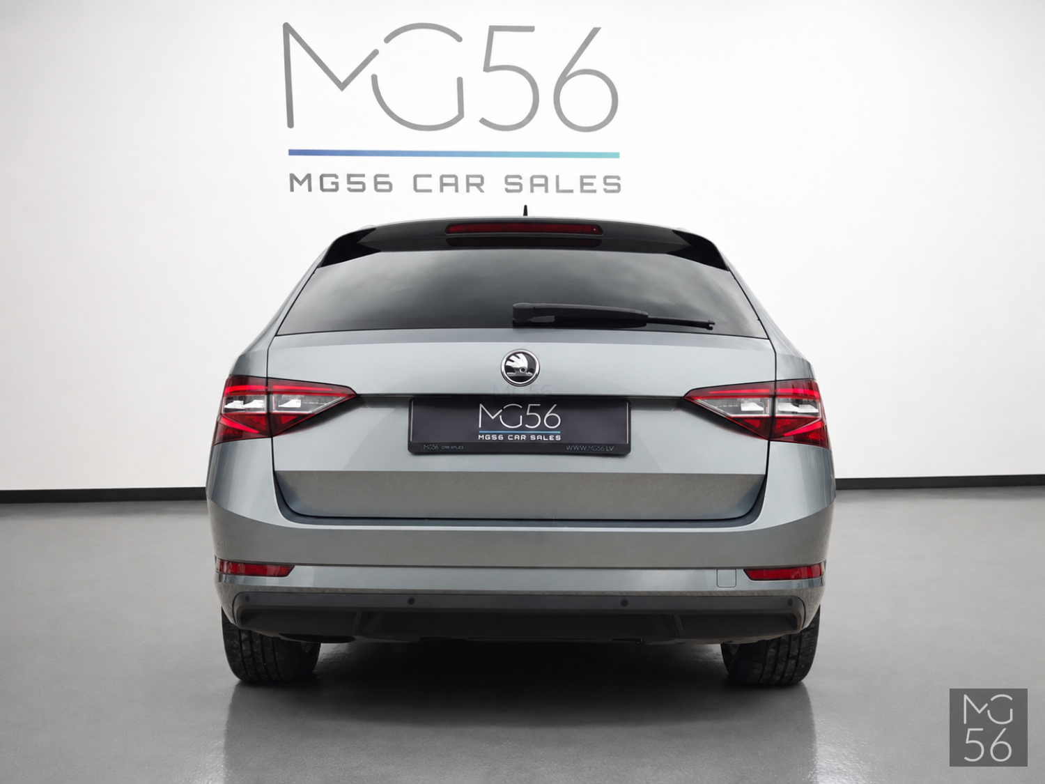 Škoda Superb Combi 1.6 TDI Xenon AFS Business Grey Metallic - Škoda