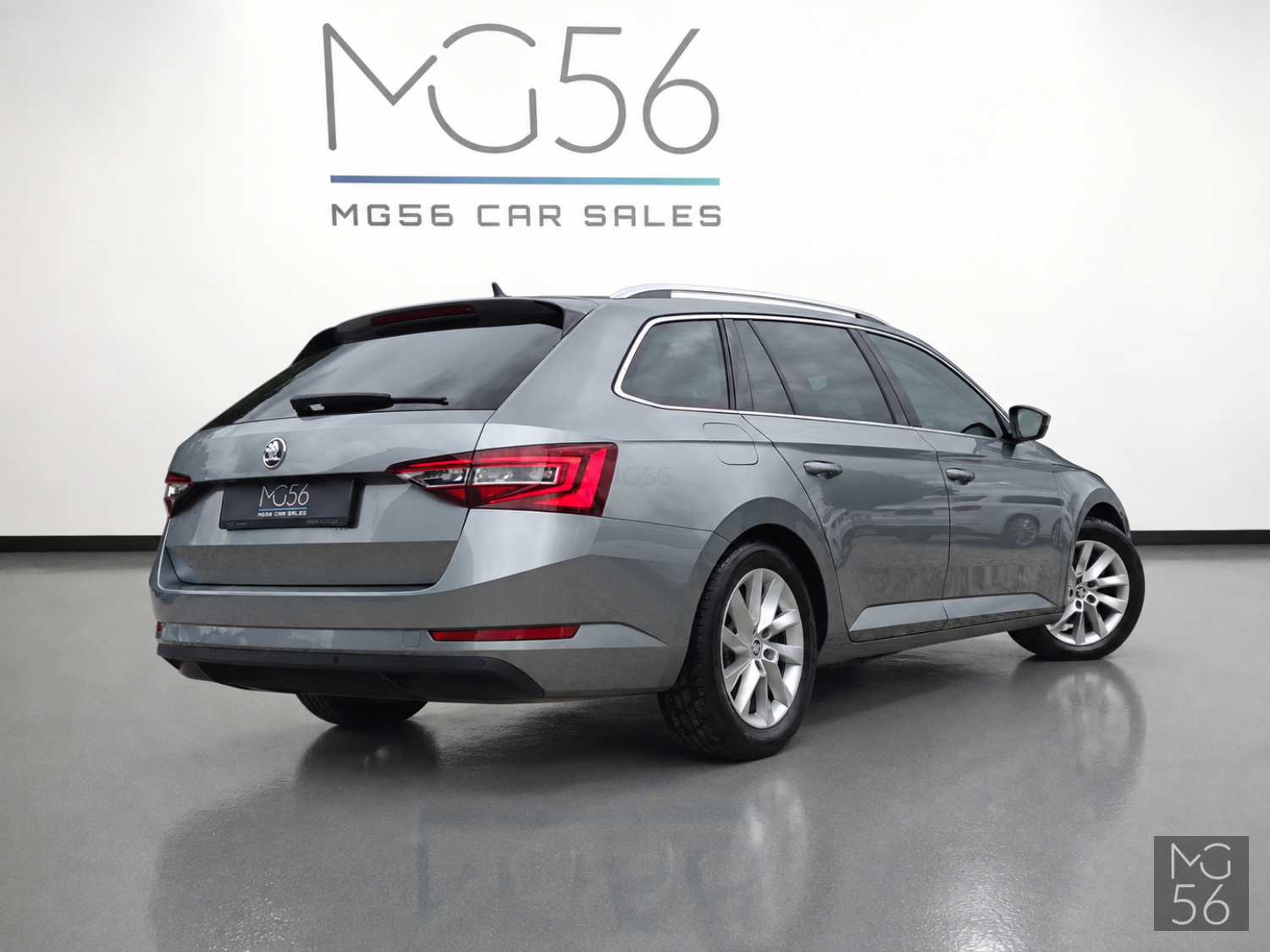 Škoda Superb Combi 1.6 TDI Xenon AFS Business Grey Metallic - Škoda