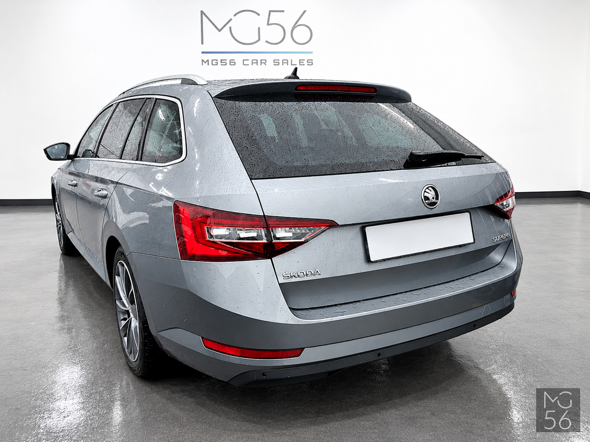 Škoda Superb Combi 1.8 TSI L&K DCC KESSY Business Grey Metallic - Škoda
