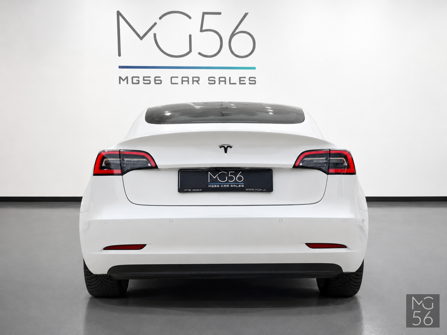Tesla Model 3 Rear-Wheel Drive Autopilot Pearl White - Tesla
