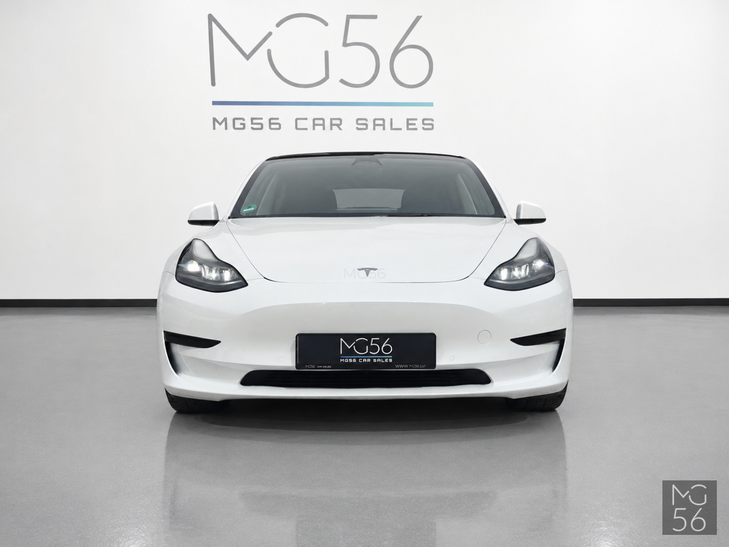 Tesla Model 3 Rear-Wheel Drive Autopilot Pearl White - Tesla