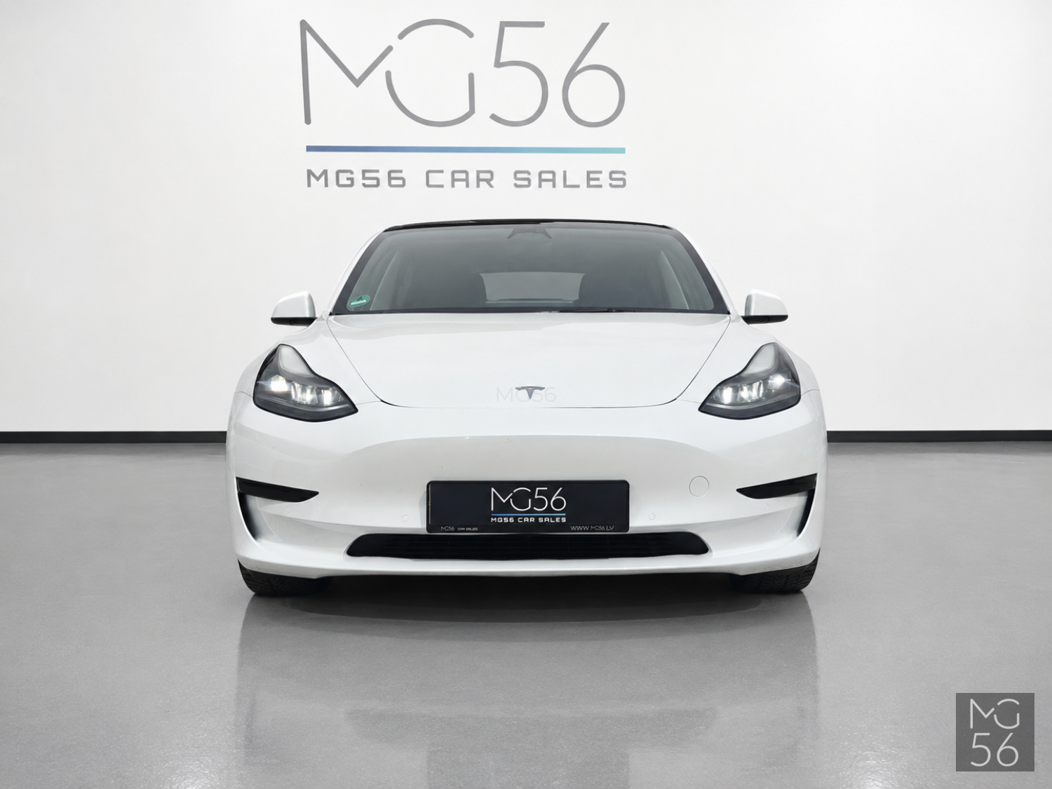 Tesla Model 3 Rear-Wheel Drive Autopilot Pearl White - Tesla