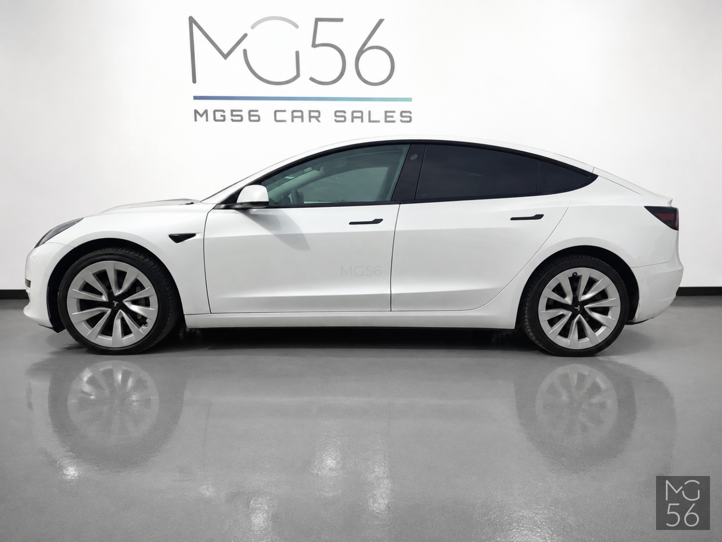 Tesla Model 3 Rear-Wheel Drive Autopilot Pearl White - Tesla
