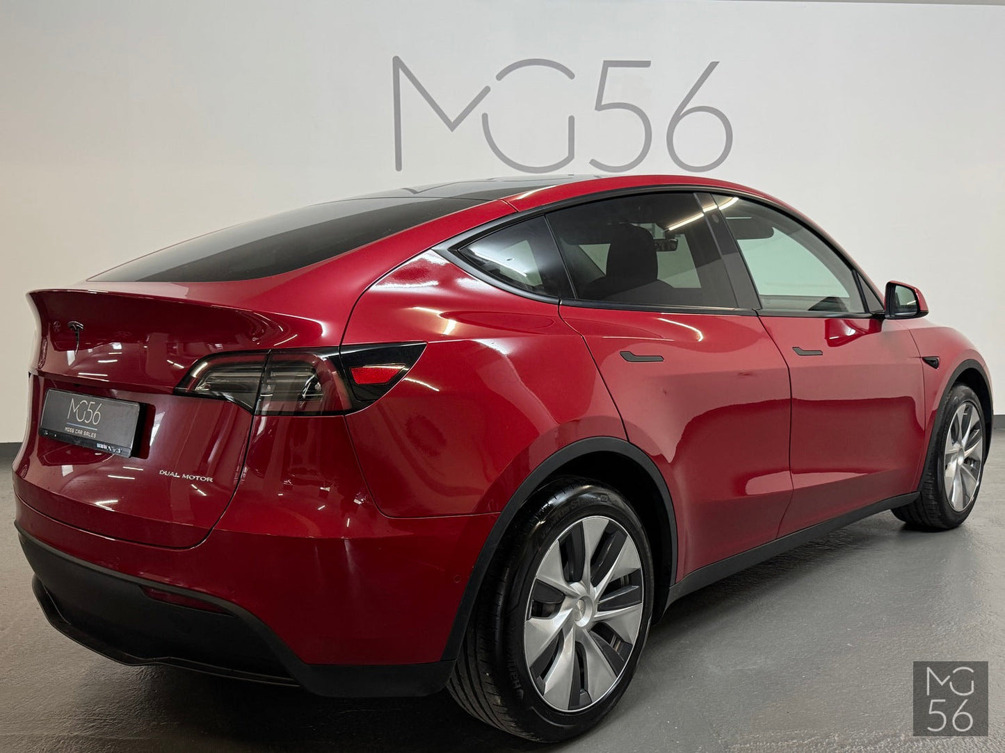 Tesla Model Y Long Range Dual AWD Tesla