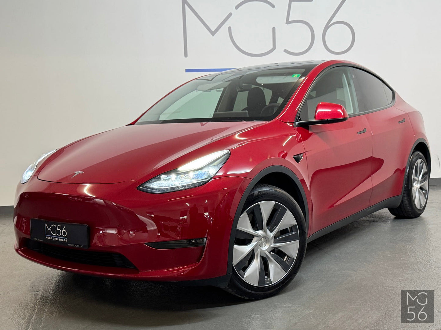 Tesla Model Y Long Range Dual AWD Tesla