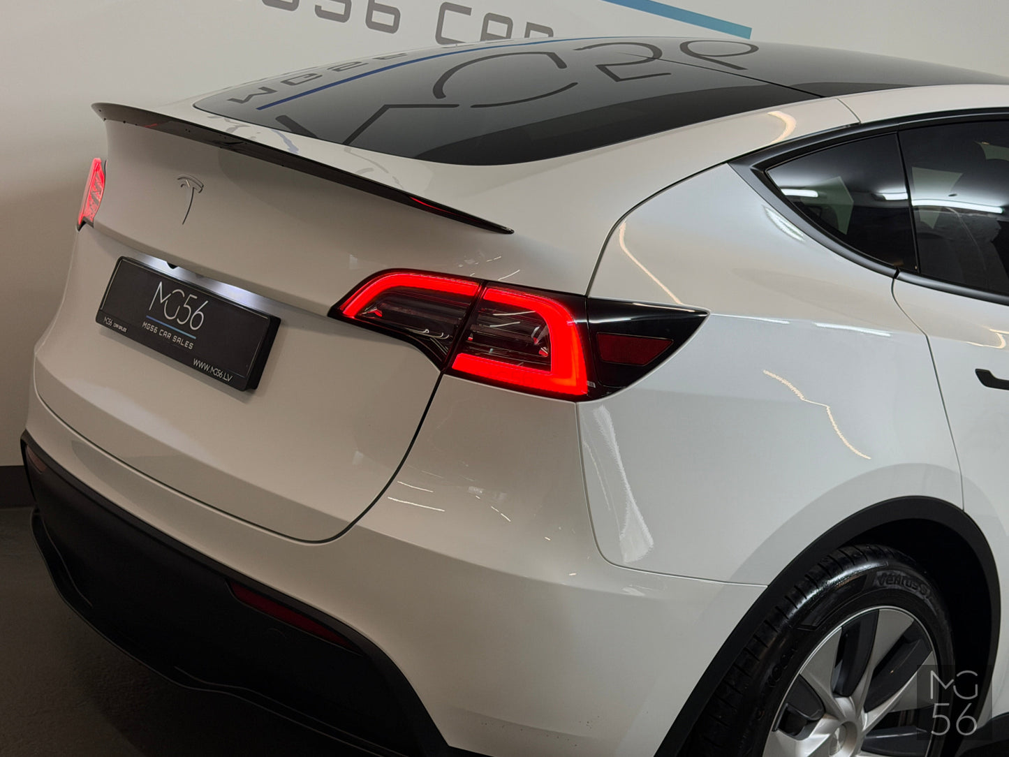 Tesla Model Y Tesla