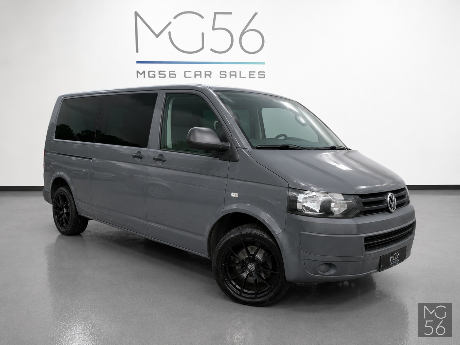 Volkswagen Transporter T5 LWB 8 seats - VW