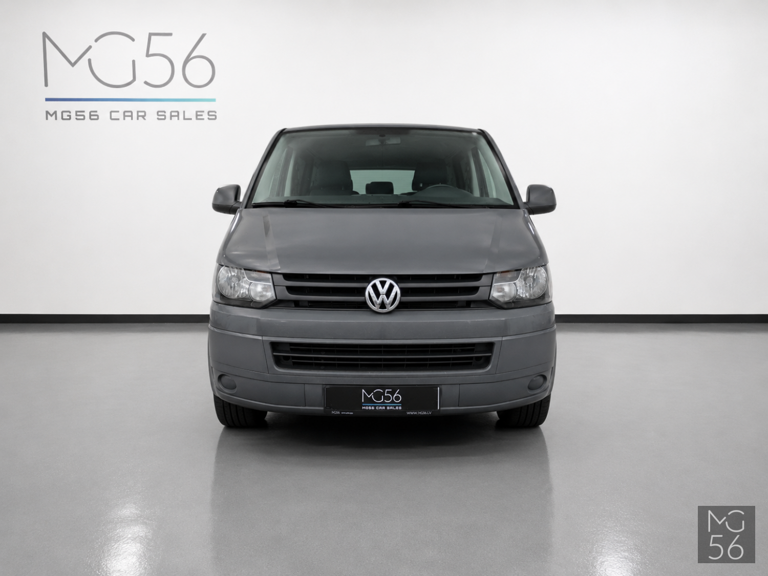 Volkswagen Transporter T5 LWB 8 seats - VW
