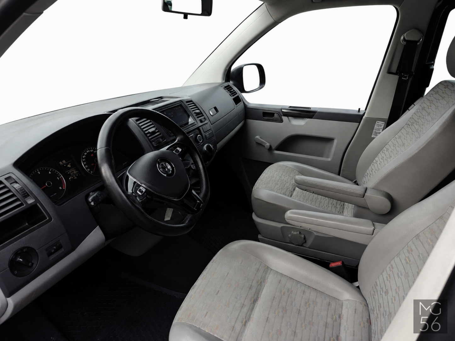 Volkswagen Transporter T5 LWB 8 seats - VW