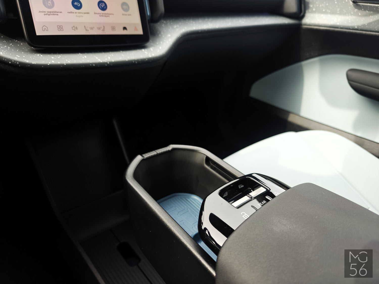 Volvo EX30 Ultra Twin AWD 66 kWh 360° Harman/Kardon Cloud Blue - Volvo